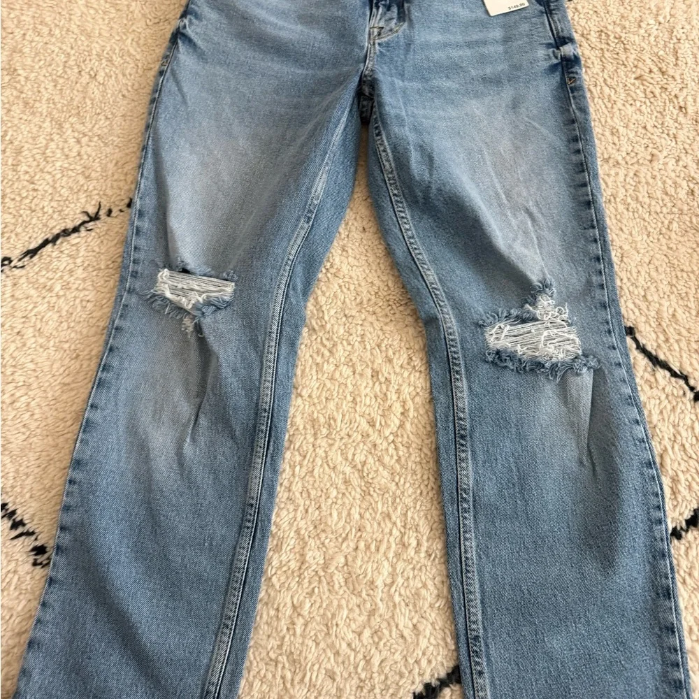Brand new/ Good American Light Blue Ripped Straight Leg Jeans/ high rise - Picture 3 of 5